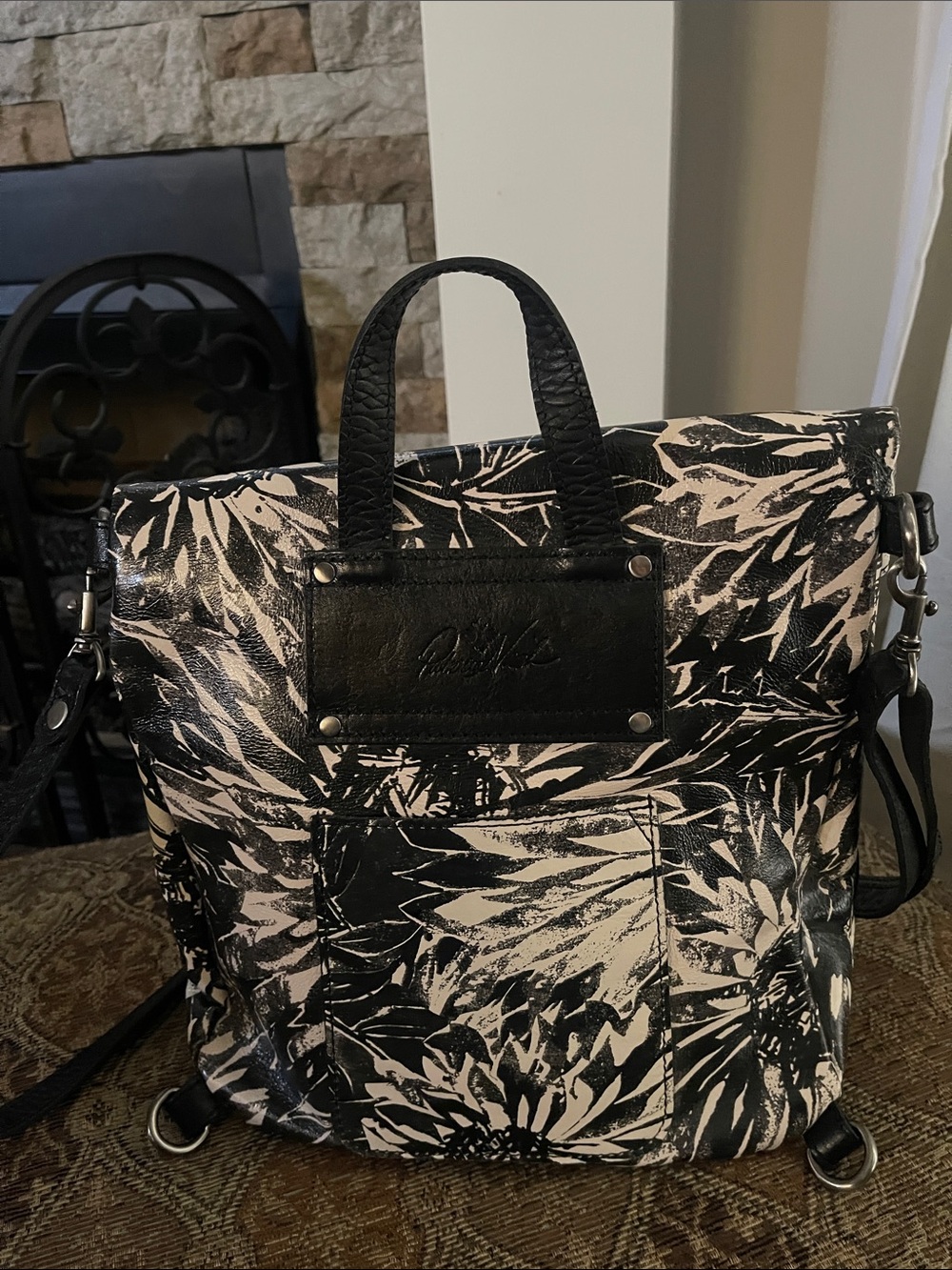 Patricia Nash Black & Cream Floral Print Crossbody Tote Bag - NEW